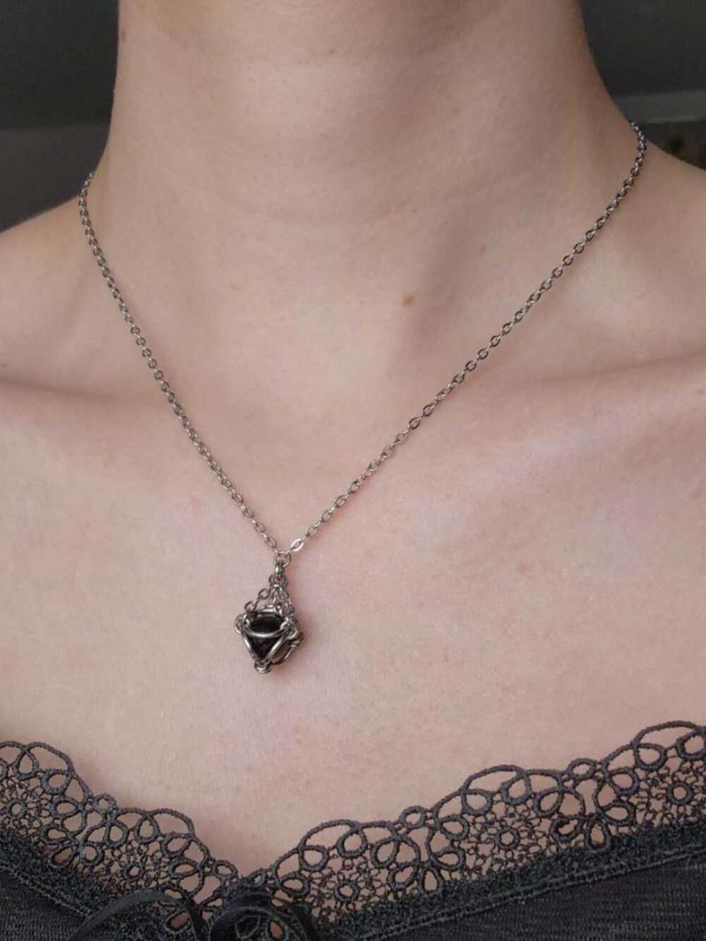 Black and silver goth necklace with a small silver chain - Picture 10 of 12